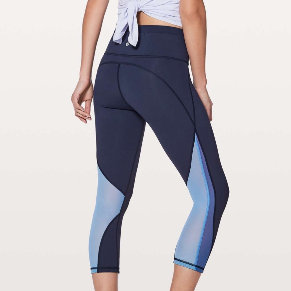 Lululemon Mix & Mesh Crop